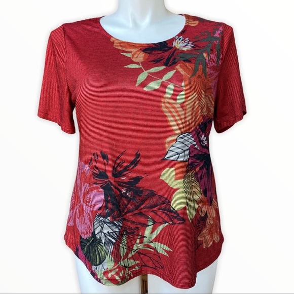 CJ Banks Tops - CJ Banks floral print short sleeve tshirt